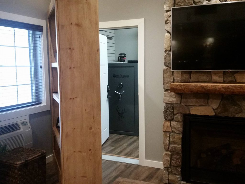 Ultimate Bunker buils hidden safe rooms